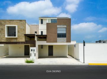 Casa de 4 habitaciones, García · Casa de 3 Niveles en Adara Esquinas con Excedente