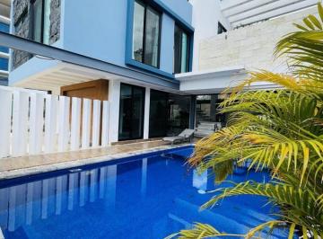 Casa · 264m² · 4 Recámaras · 2 Estacionamientos · Casa en Venta Residencial Arbolada