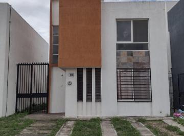 Fachada · Casa en Renta Residencial Ponte Vedra