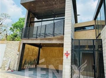 Casa de 3 habitaciones, Xalapa · Casa en Venta con Diseño Industrial Totalmente Exclusivo