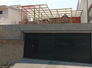 Casa de 4 habitaciones, Naucalpan de Juárez · Casa en Renta en Paseos del Bosque