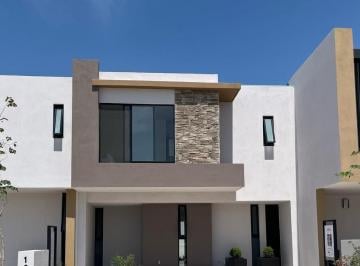 Casa · 167m² · 3 Recámaras · 2 Estacionamientos · Zona Bosques del Pedregal