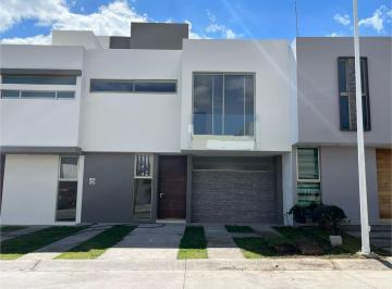 Casa de 3 habitaciones, Tlajomulco de Zúñiga · Casa en Venta en Bosque Cedros
