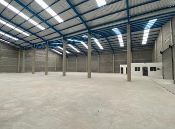 Bodega comercial · 1600m² · 6 Estacionamientos · Bodega Industrial en Renta en Santa Catarina