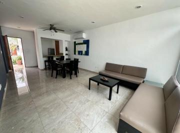 Casa de 2 habitaciones, Mérida · Casa Tipo Townhouse Amueblado en Rentazona Norte