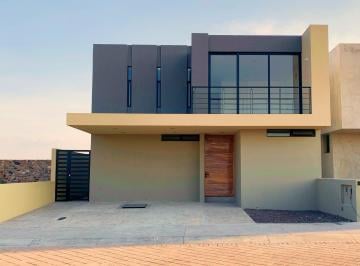Casa de 4 habitaciones, Querétaro · Increíble Casa en Lomas del Campanario Norte
