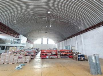 Bodega comercial de 6 habitaciones, Xalapa · Bodega en Renta 1,600 m en Zona Revolucion y Finanzas en Xalapa, Veracruz