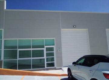 Bodega comercial · 200m² · 2 Estacionamientos · Bodega en Europark