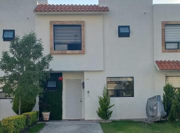 Casa en condominio · 127m² · 3 Recámaras · 2 Estacionamientos · Casa en Venta en Sonterra