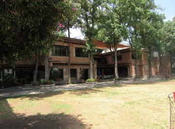 4fd5686f2a29972e4d57c7765d9cbfa55c591467b72f5e783693d5cf39e6553c · Casa en Venta en Jardines del Pedregal