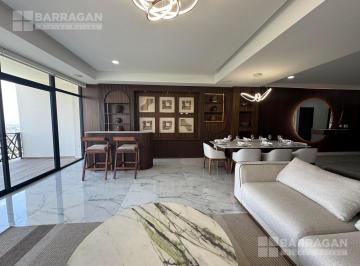 Departamento · 280m² · 3 Recámaras · 3 Estacionamientos · Departamento con 3 Habitaciones en Av Campanario con Vista Panorámica a Querétaro