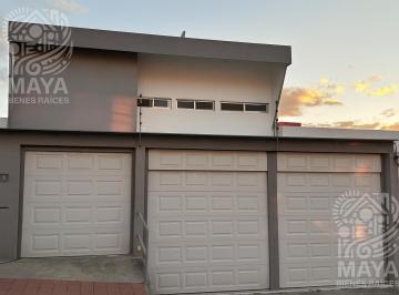 Casa · 630m² · Casa Julieta Venta, Balcones Coloniales, Querétaro