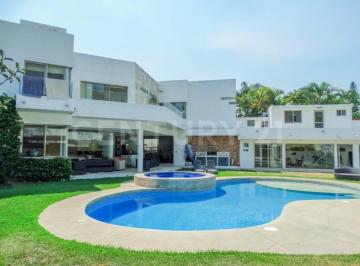 Casa · 429m² · 5 Recámaras · 2 Estacionamientos · Casa en Venta en Cond Colorines, Delicias, Cuernavaca, Morelos $15,000,000