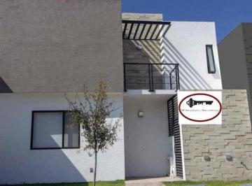 Casa · 144m² · 3 Recámaras · 2 Estacionamientos · Casa - Fraccionamiento Zibatá
