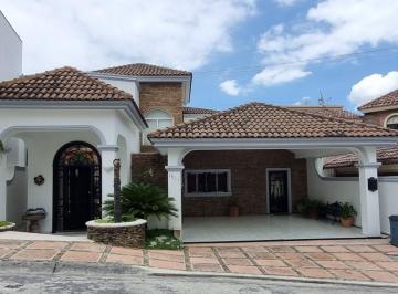 Casa de 3 habitaciones, Guadalupe · Casa en Venta en Contry Las Águilas