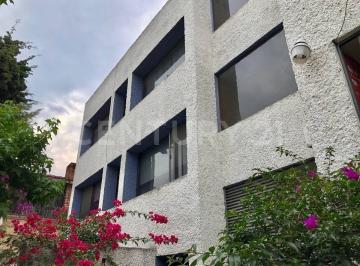 Casa · 450m² · 6 Recámaras · 4 Estacionamientos · Edificio con 2 Departamentos en Venta en Olímpica, Coyoacán Ciudad de México