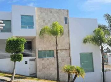 Casa en condominio de 3 habitaciones, San Andrés Cholula · Venta Casa en Clúster con Jardín Lomas de Angelópolis Puebla Cas_4888 Pue/gc