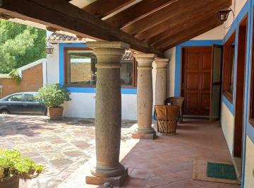 Casa · 350m² · 4 Recámaras · 6 Estacionamientos · Casa en Venta