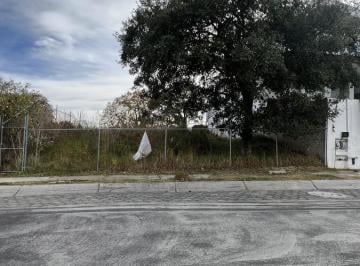 Terreno / Lote · 600m² · Terreno en Venta
