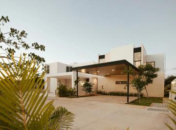 Casa de 3 habitaciones, Mérida · Casa en Venta Mérida| Cholul| 3 Recámaras| 280 m²