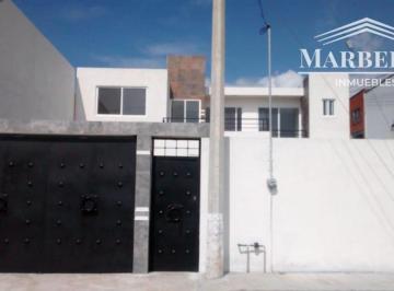 Casa de 4 habitaciones, Tlayacapan · Agradable Casa con Vista, en Fraccionamiento con Vigilancia.