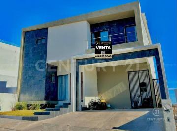 Casa · 240m² · 3 Recámaras · Casa en Venta en Fraccionamiento Condesa Rejón, Chihuahua Chih.