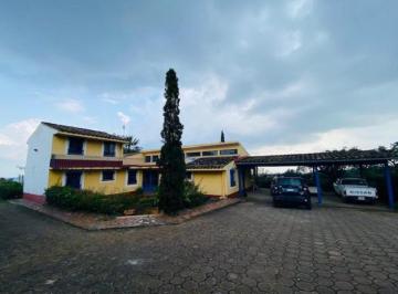 Casa · 480m² · 3 Recámaras · 4 Estacionamientos · Venta de Casa en El Chico
