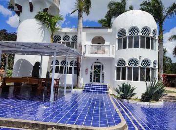 Local comercial · Hotel en Venta en Bacalar