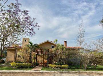 Casa · 240m² · 3 Recámaras · 1 Estacionamiento · Casa en Venta Xalapa, en Fraccionamiento El Telefre