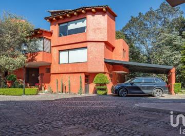Casa · 418m² · 3 Recámaras · 4 Estacionamientos · Casa en Venta con Vigilancia a 15 Minutos de Santa Fe, Cuajimalpa, Cdmx
