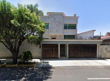 Casa de 6 habitaciones, Coyoacán · Casa en Remate en Paseos de Taxqueña Coyoacan