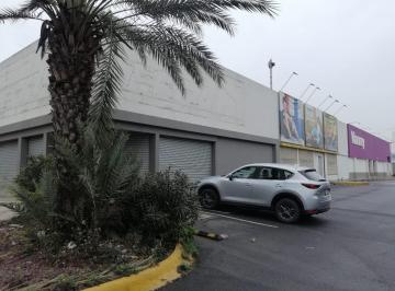 Local comercial · 2600m² · 50 Estacionamientos · Local Comercial en Av Importante