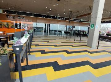 Local comercial · 123m² · Local en Renta en Cumbres
