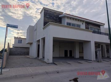 Casa · 195m² · 3 Recámaras · 2 Estacionamientos · Casa en Stanza Toscana