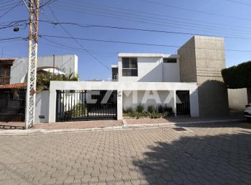 Casa de 4 habitaciones, Querétaro · Casa en Venta Cimatario, Queretaro