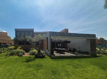 Casa en condominio de 4 habitaciones, Valle de Bravo · Venta Casa en Condominio Valle de Bravo Acatitán