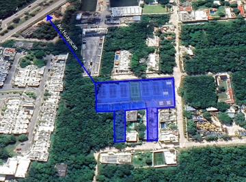 Terreno / Lote · 6942m² · 4 Recámaras · 10 Estacionamientos · Centro Deportivo en Venta en Cancún
