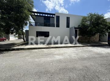 Casa · 362m² · 4 Recámaras · 3 Estacionamientos · Casa en Venta en Residencial Paseos del Mayab en Conkal Yucatán. - (4)