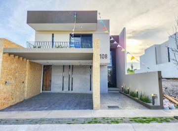 Casa de 3 habitaciones, Querétaro · Casa en Venta, El Mayorazgo Querétaro