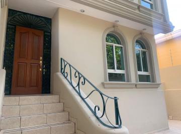 Casa · 495m² · 3 Recámaras · 3 Estacionamientos · Casa en Venta Calle Justo Sierra 2 Min de La Minerva