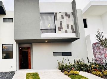 Casa en condominio · 108m² · 2 Recámaras · 2 Estacionamientos · Preciosa Casa en Venta en Zibatá con Una Gran Ubicación.
