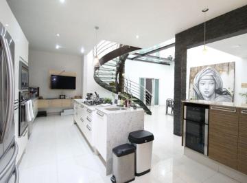 Casa de 5 habitaciones, Guadalajara · Casa en Venta Remodelada en La Colonia Moderna