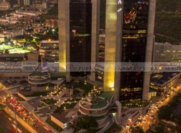 Oficina · 150m² · Oficina en Renta en Trebol Park