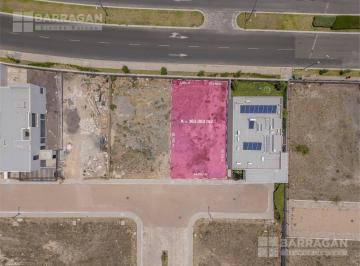 Terreno / Lote · 363m² · Terreno Residencial en Venta en Lomas del Campanario Norte, Condominio San Lucas