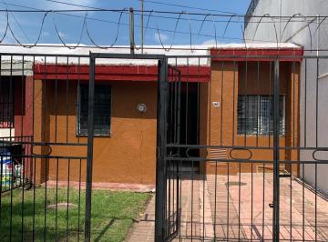 Casa de 2 habitaciones, San Pedro Tlaquepaque · Casa Remodelada Cerca de Av Lazaro Cardenas y Bosque Urbano Tlaquepaque