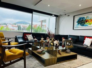 Casa · 407m² · 3 Recámaras · 5 Estacionamientos · Casa en Venta en Bosque Esmeralda