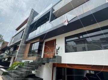 Casa en condominio de 4 habitaciones, Zapopan · Residencia de Lujo con Alberca y Cine en Venta