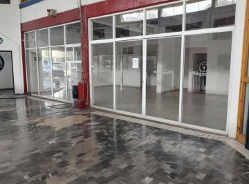 Local comercial , Querétaro · Local Comercial en Renta Plaza Jurica Planta Baja