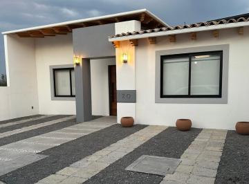 Casa de 2 habitaciones, Tequisquiapan · Casa en Venta en Tequisquiapan