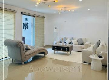 Casa en condominio de 3 habitaciones, Celaya · Rento Casa Inteligent Amueblada Muy Amplia Privada